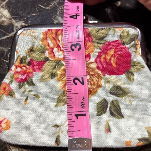 Anna Sui Floral Clutch - Red and Yellow Blooms - Picture 11 of 11